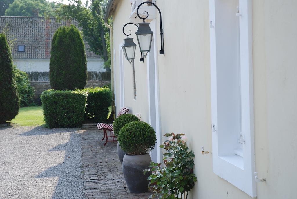 Bed and Breakfast Le Colombier Виссан Экстерьер фото